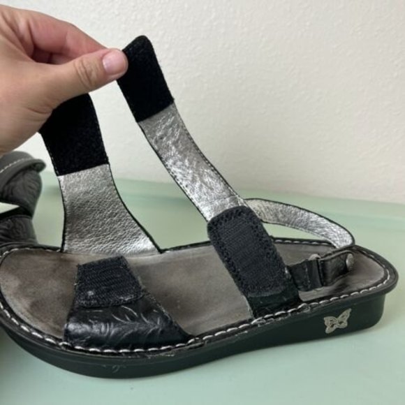 Alegria Verona Sandals Size 37 US 6.5 Black Silver Embossed Leather Sling-Back - Picture 8 of 13